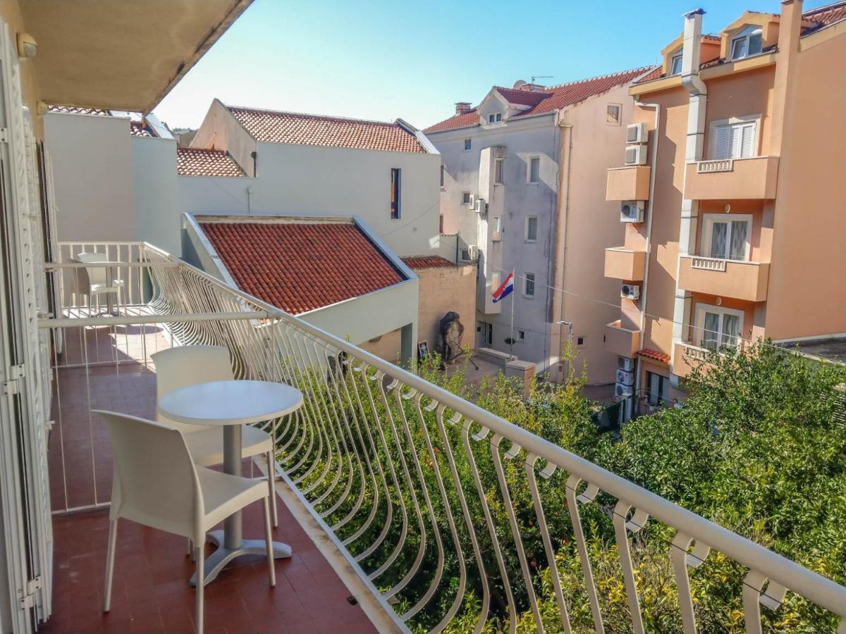 Apartman Riva K Podgora Eksteriør bilde